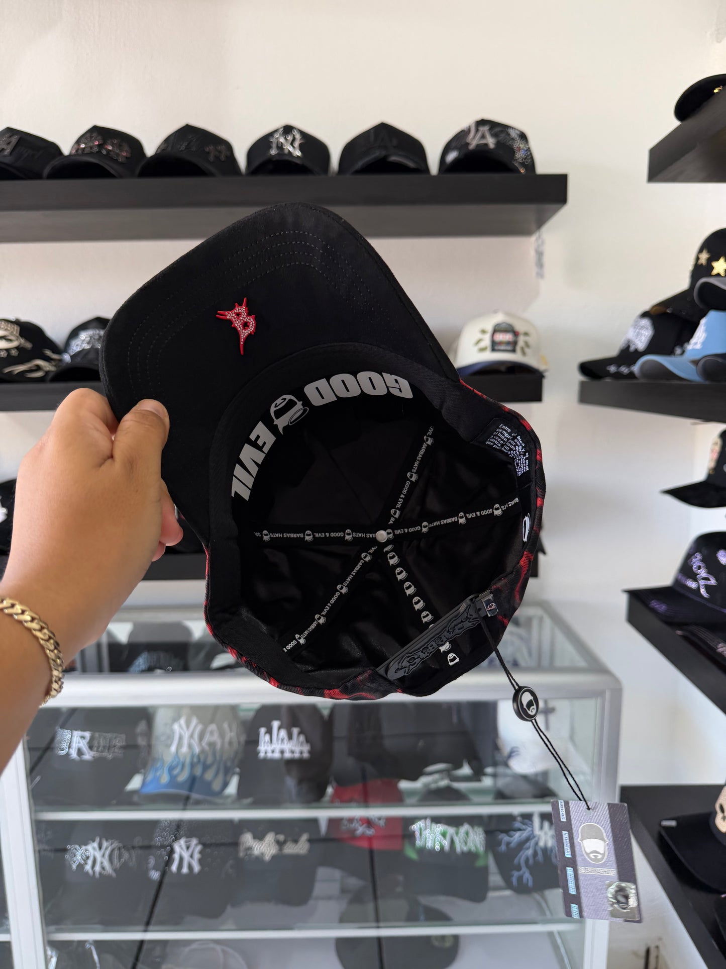 BARBAS HATS "BORN CRAZY"