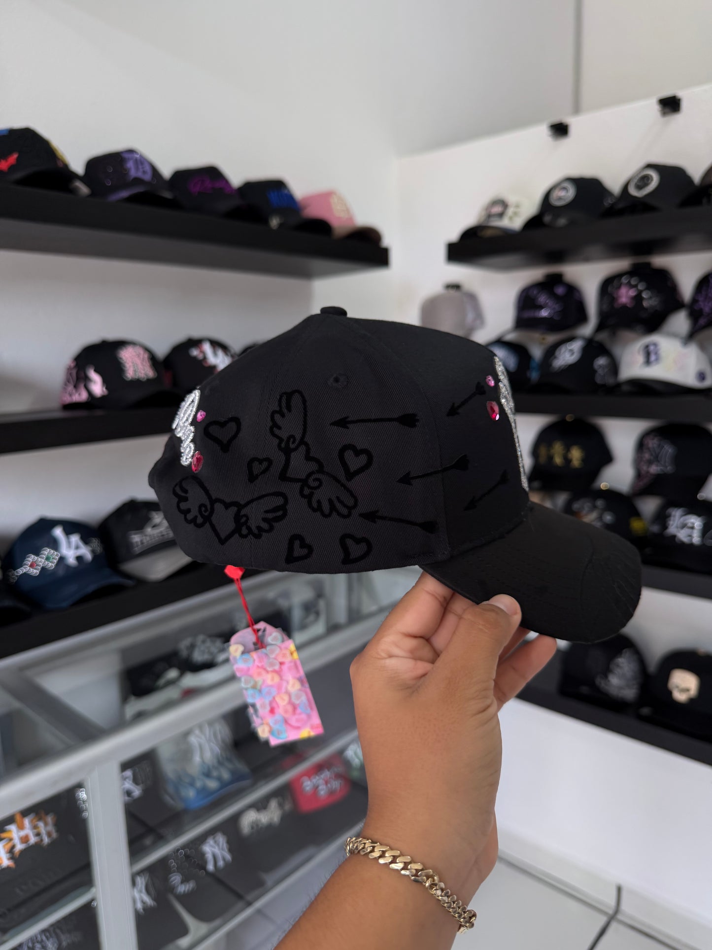 31 GORRAS "BLACK XOXO"
