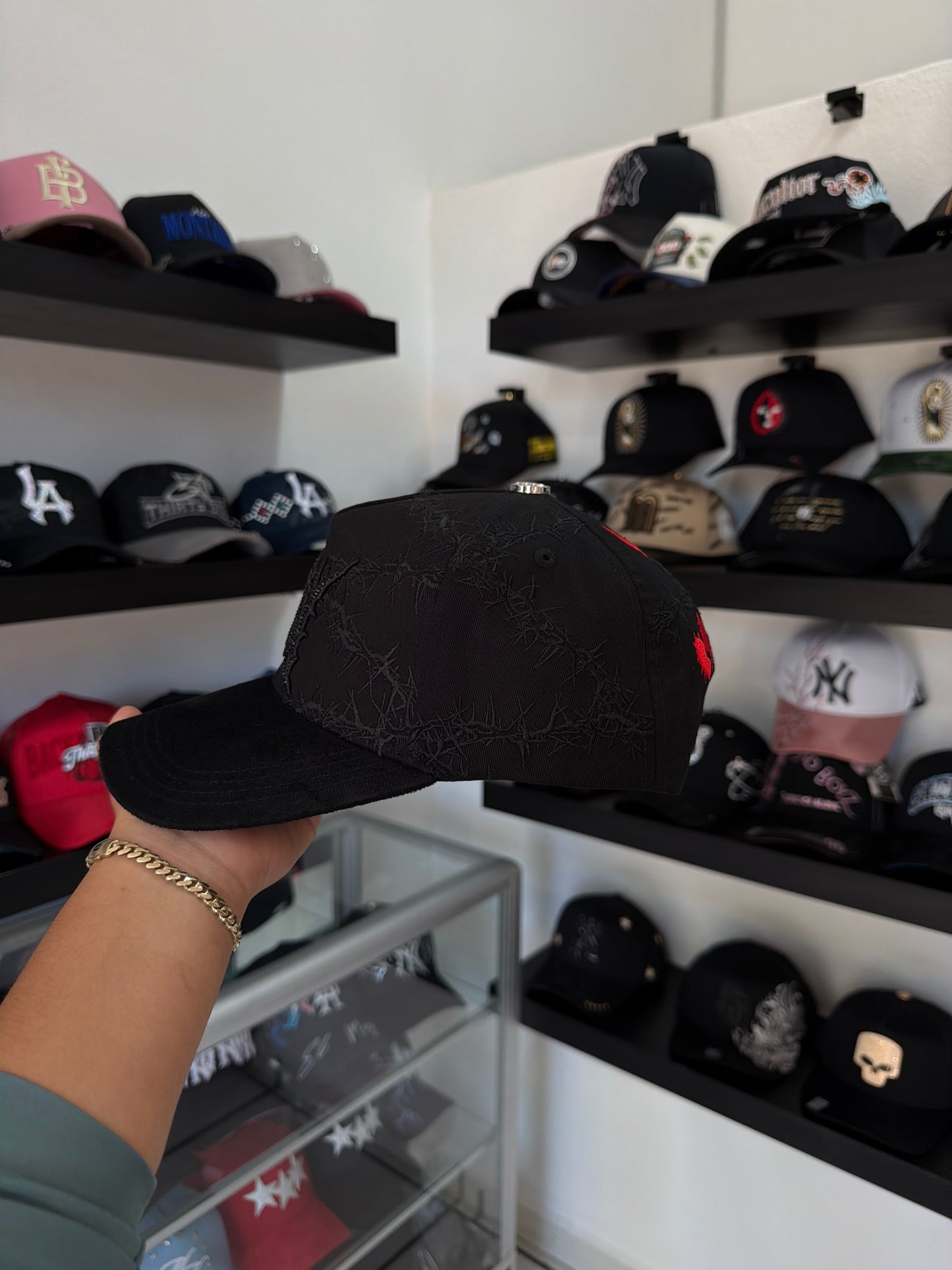 BARBAS HATS X WILLITO "HEARTBREAKER"