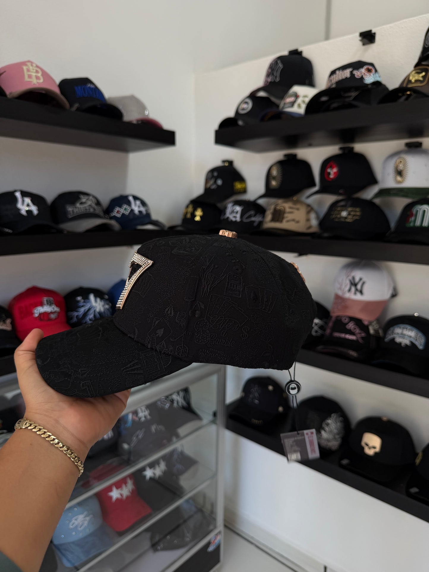 BARBAS HATS "77 THE LAST EDITION"