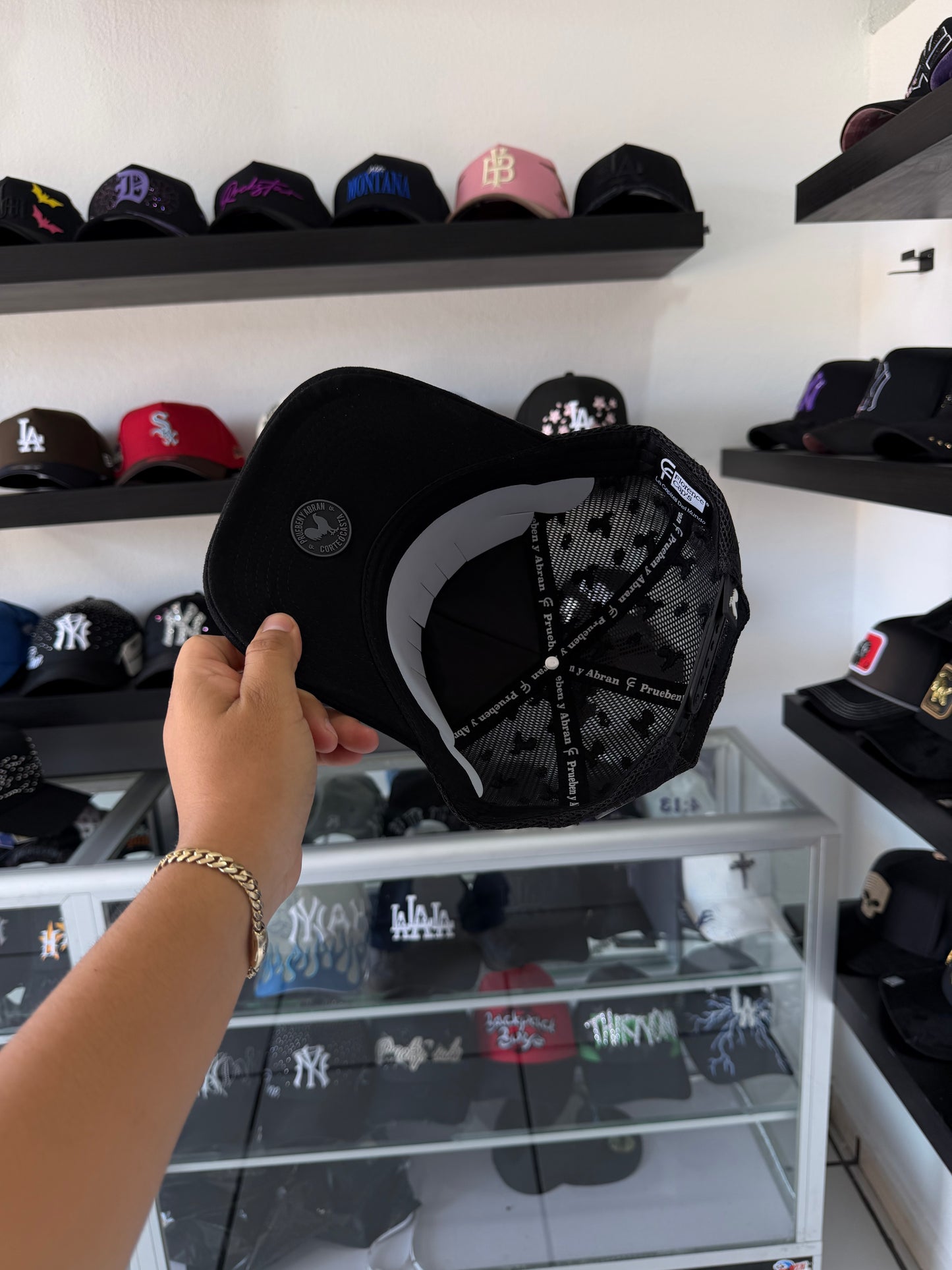 FLORENCE CAPS "TRY AND OPEN BLACK"