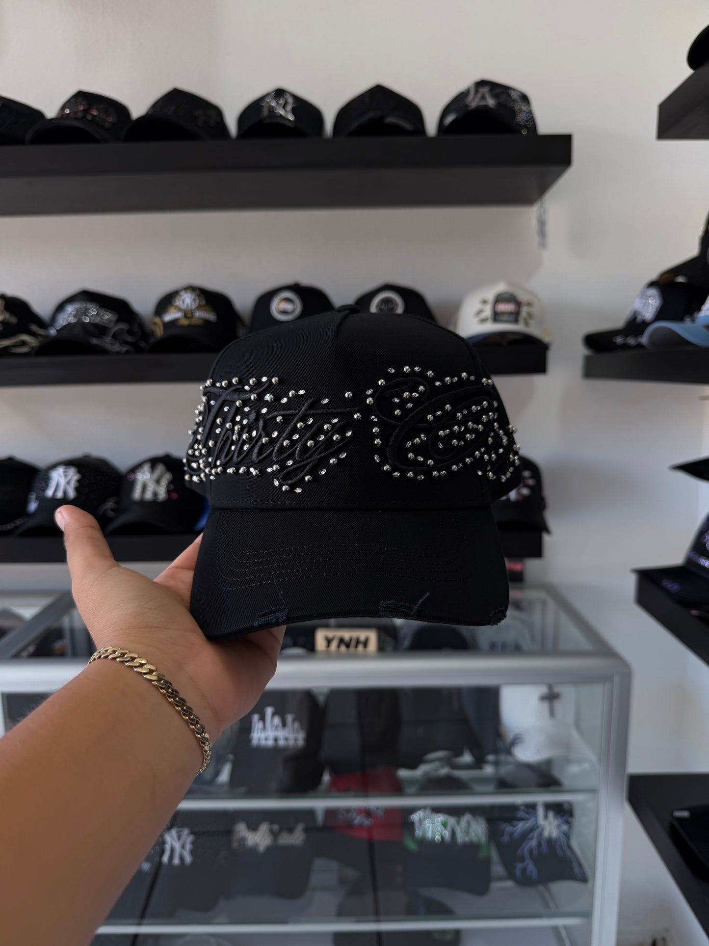 31 HATS "DIAMONTS"