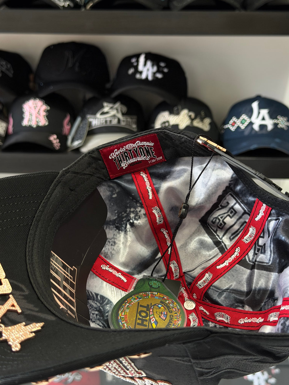 31 HATS X BENAVIDEZ FULL SET