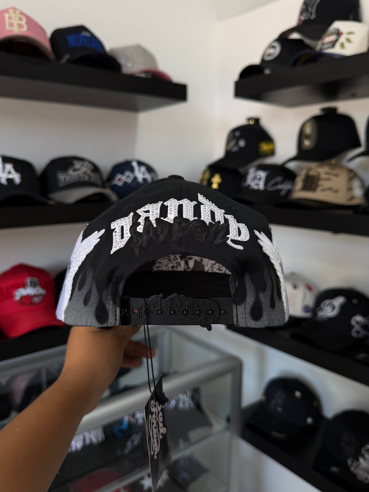 DANDY HATS X JUNIOR H "Y LLORO"
