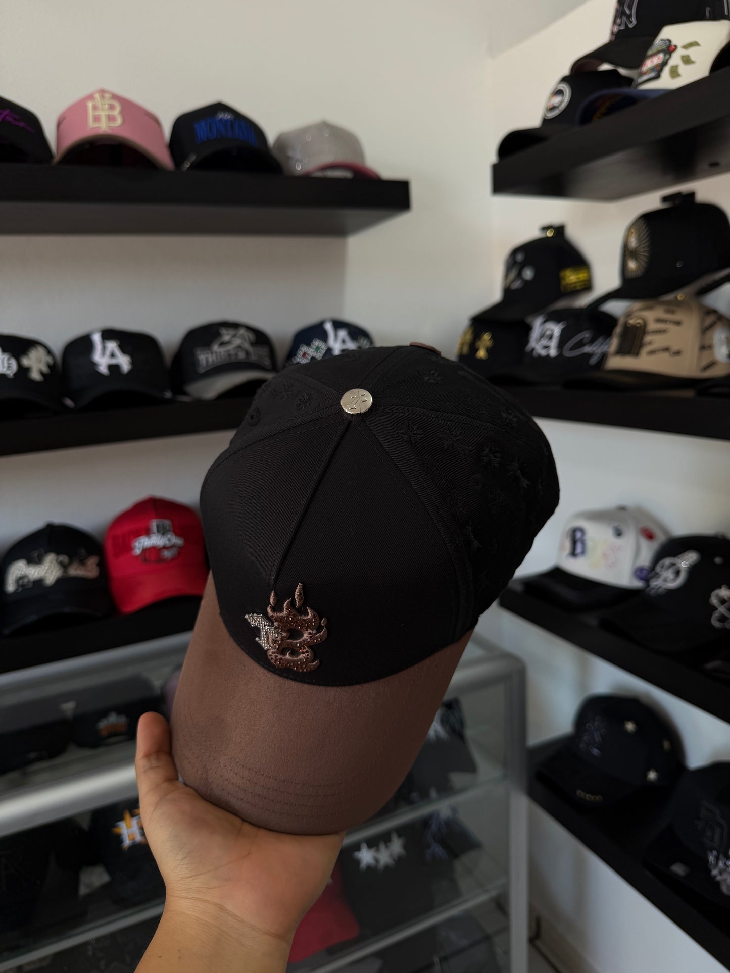 SOMBREROS BARBAS "B CROSS"