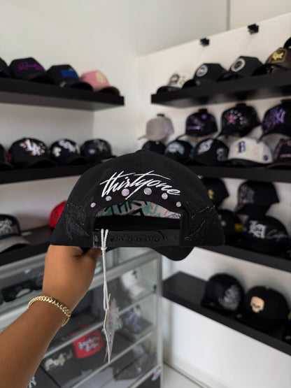 31 GORRAS "LA THORNS"