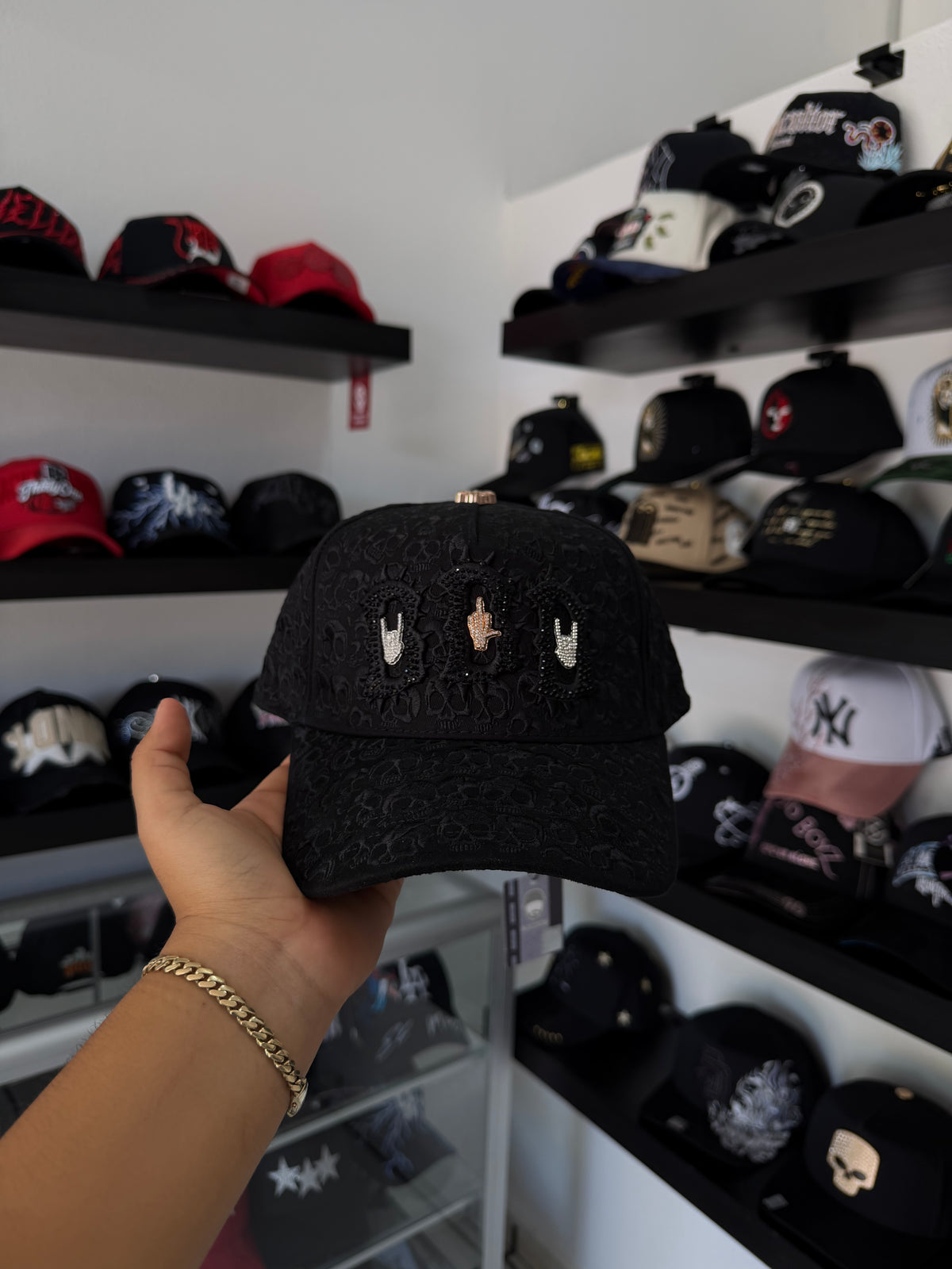 BARBAS HATS "BBB HAND SKULL"