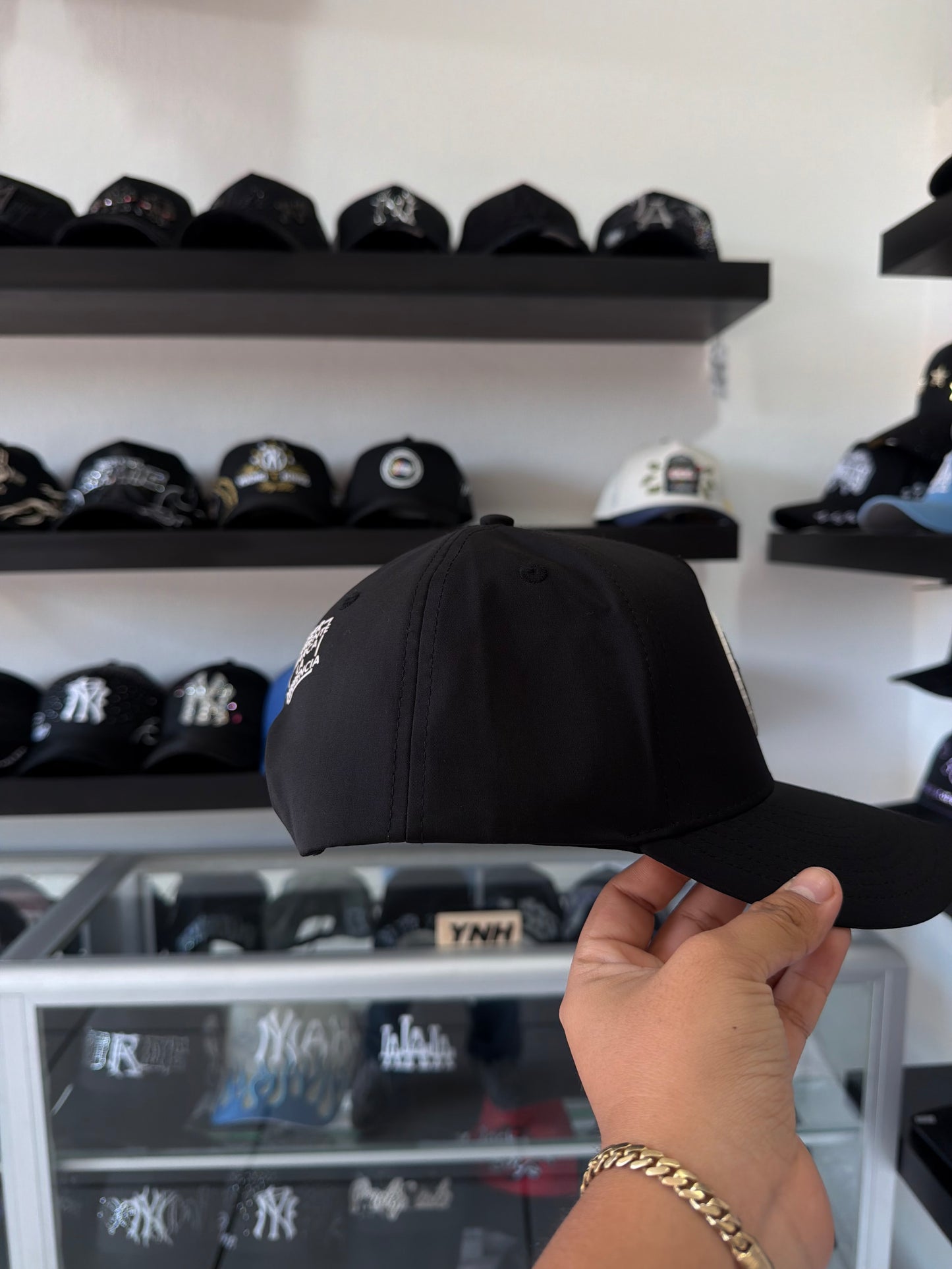 MT BRAND "OVEJA NEGRA"